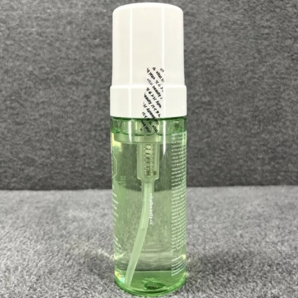 Vital Beauty Matcha Green Tea Mousse Cleanser & Makeup Remover 5 Fl. Oz - Picture 2 of 2